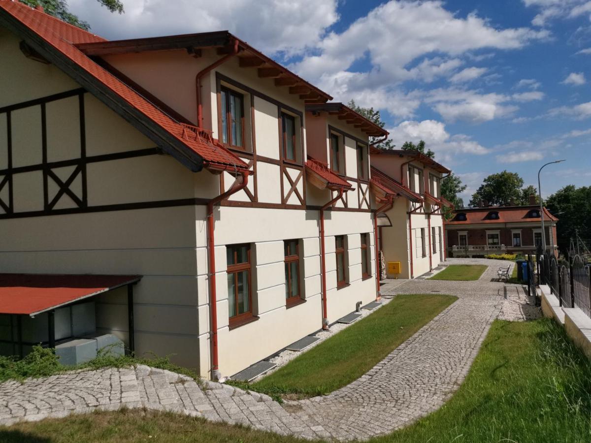 Pensjonat Petite Charlotta Jedlina-Zdroj Exterior foto